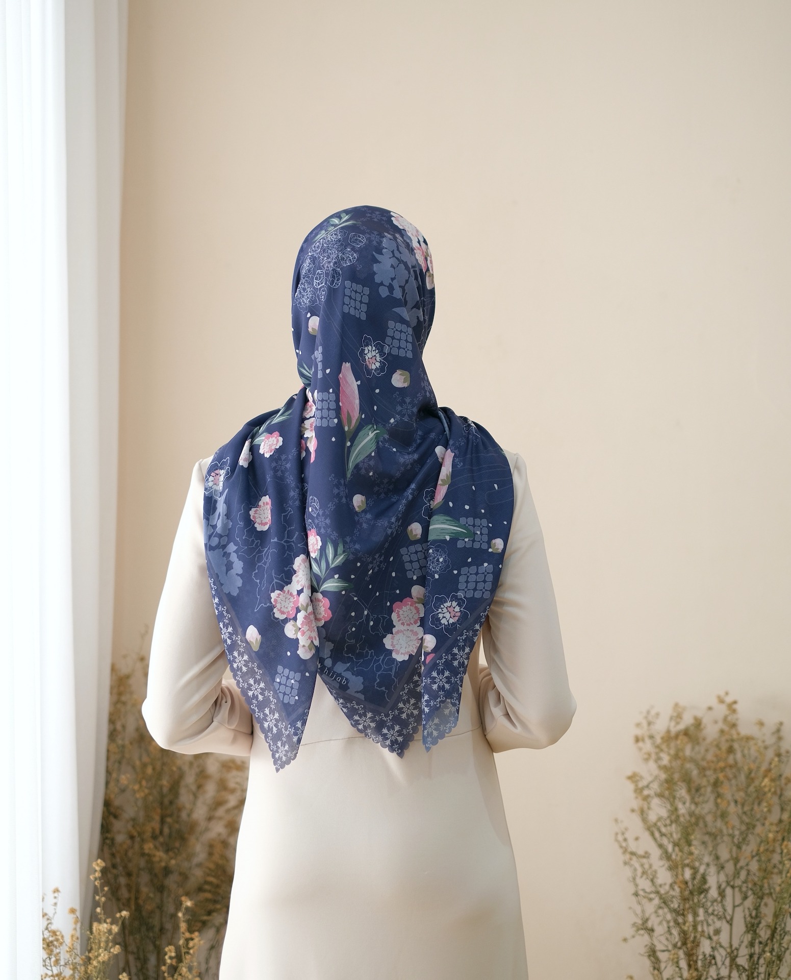 Square Hijab AURA in Navy Blue