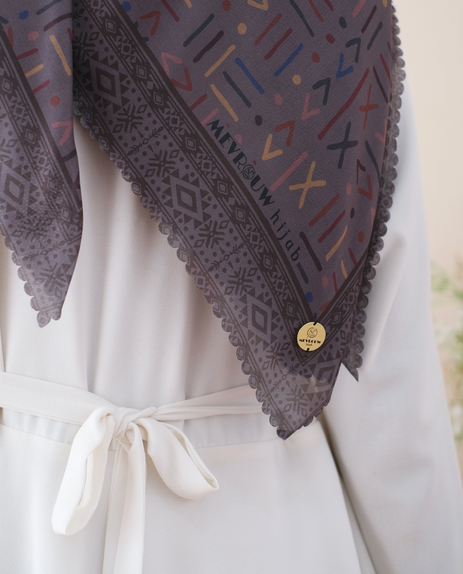 Square Hijab SAFI in Moka
