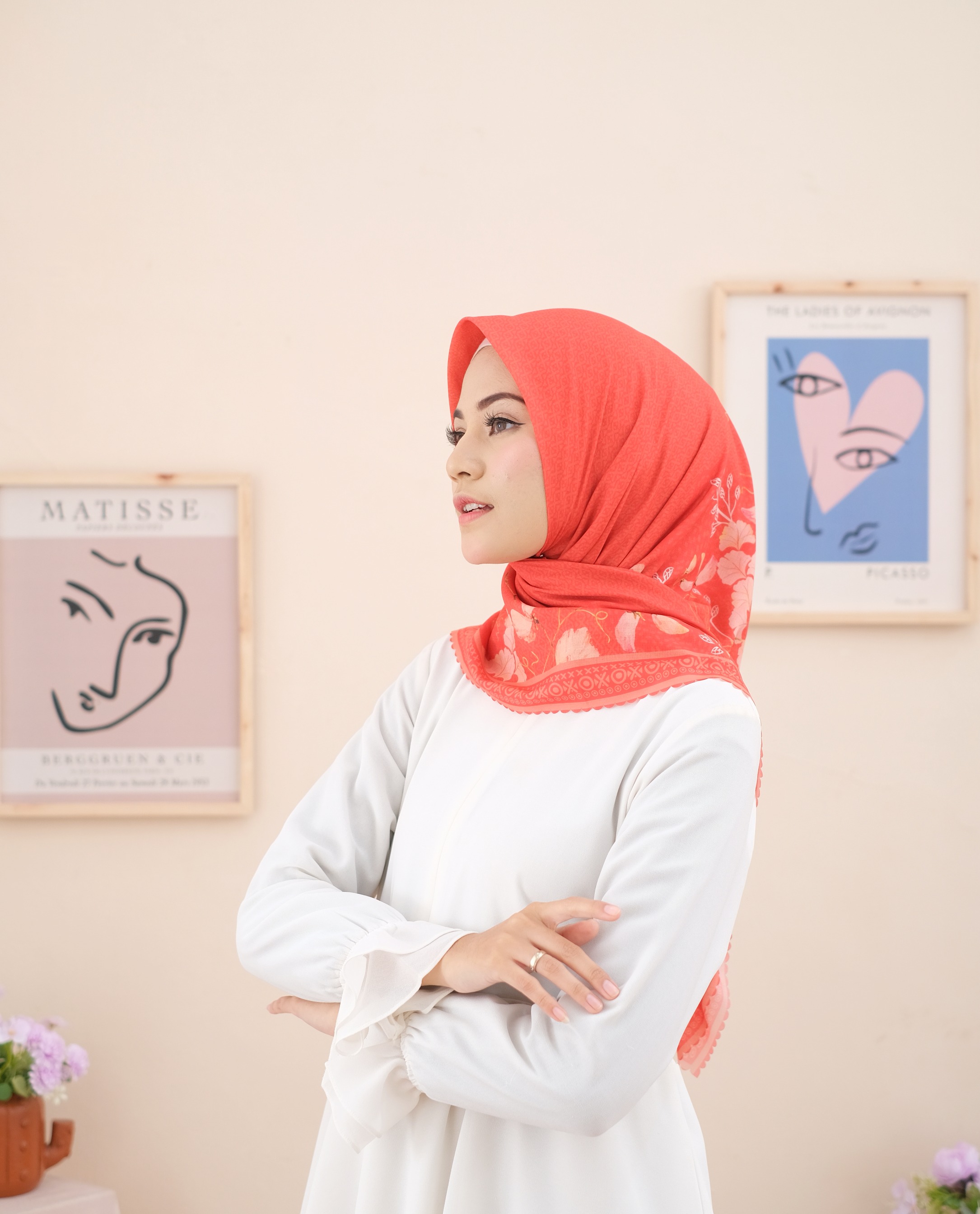 Square Hijab JAMILA in Orange Red