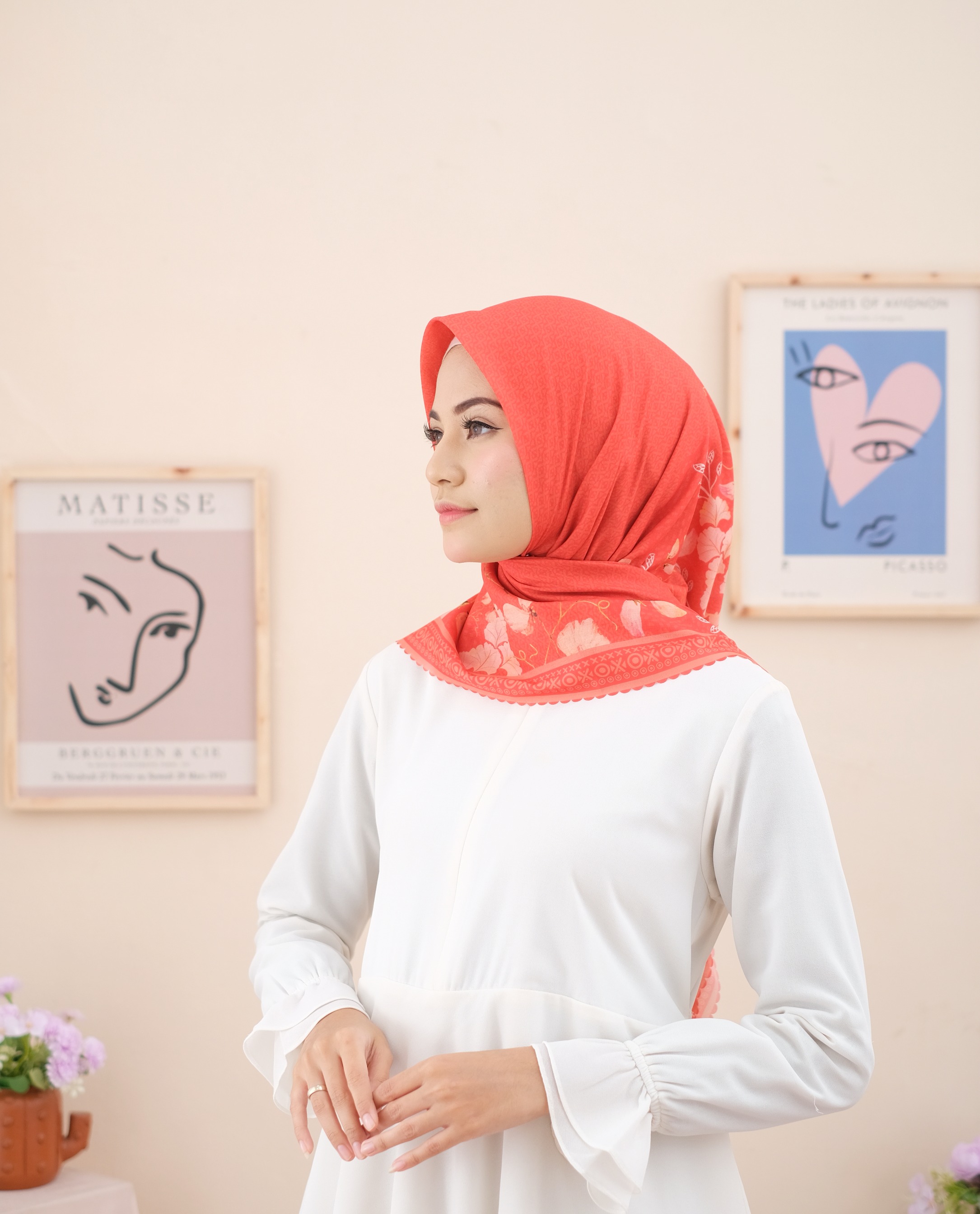 Square Hijab JAMILA in Orange Red