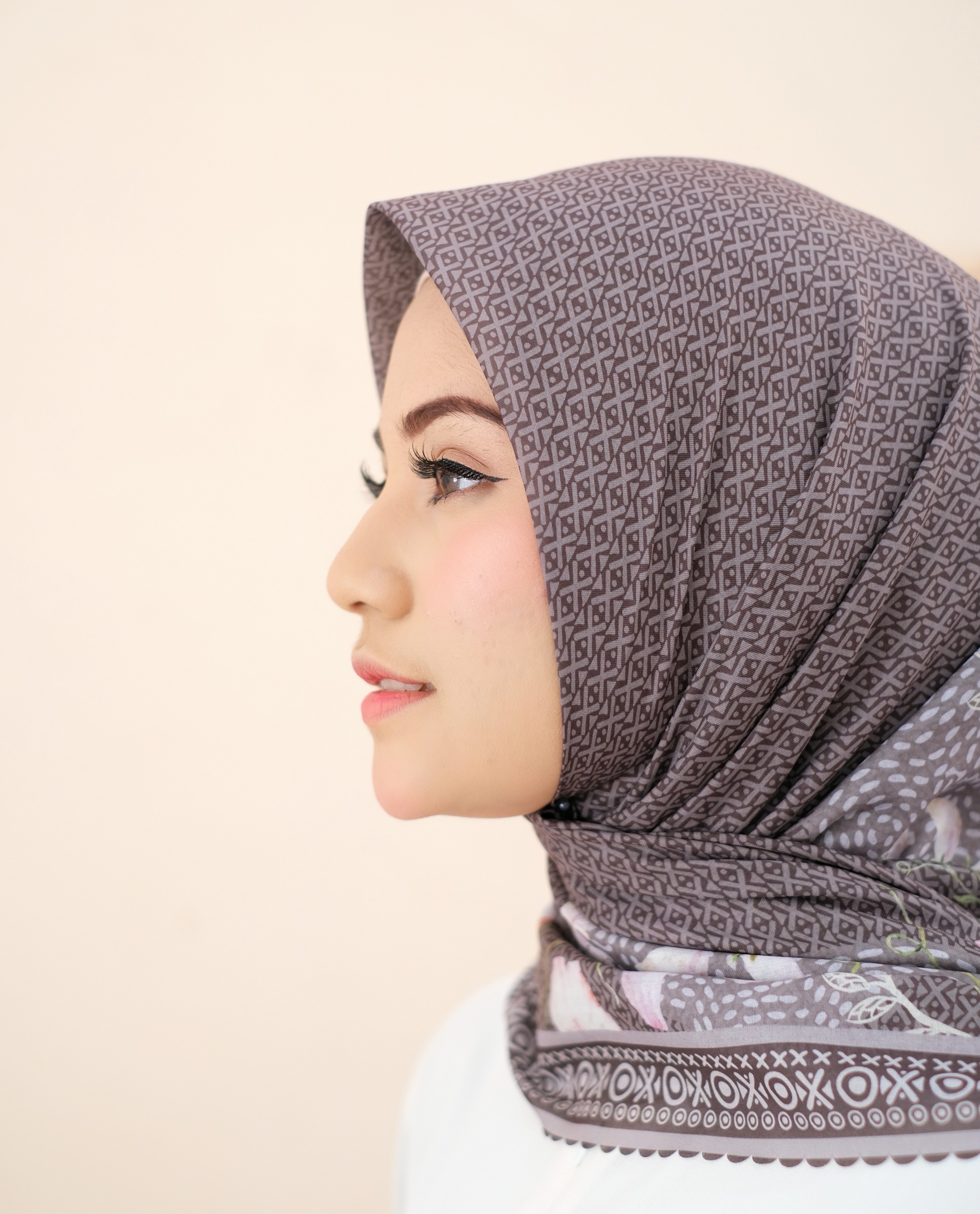 Square Hijab JAMILA in Brown