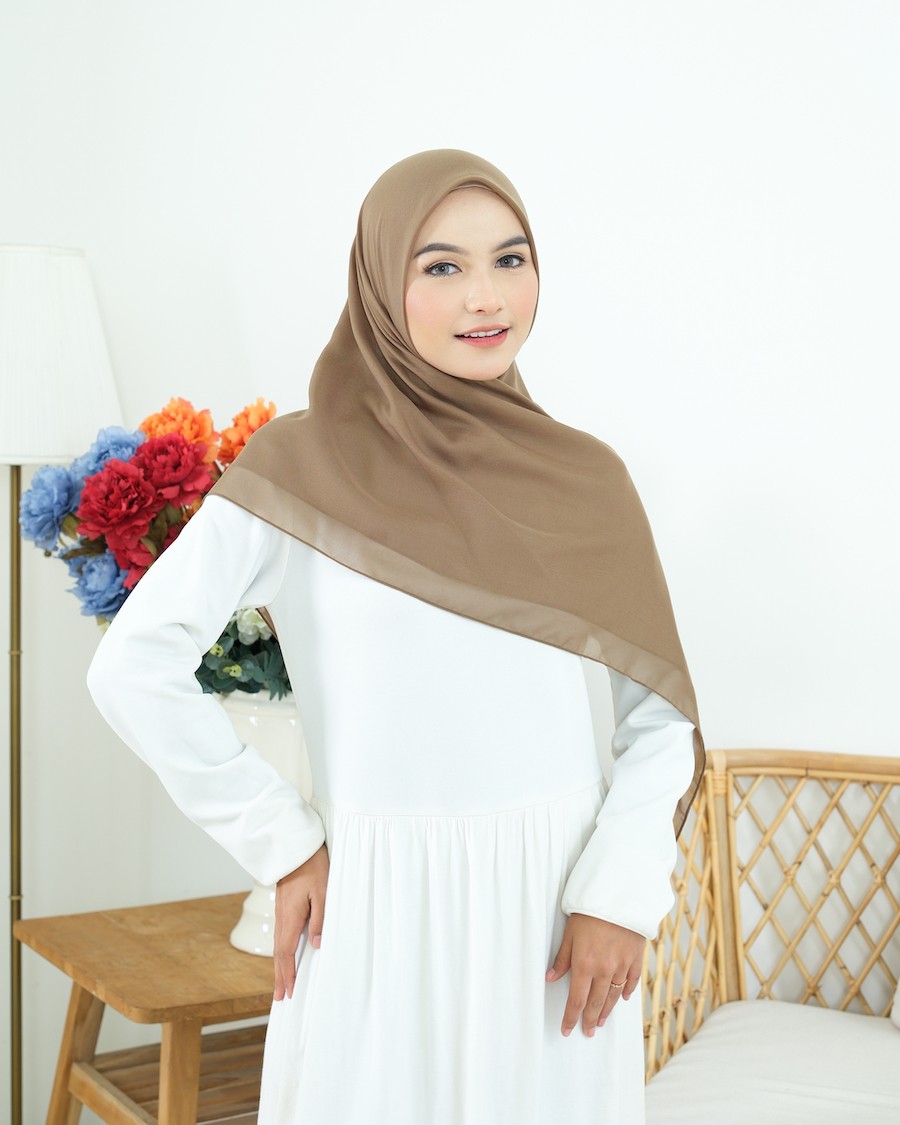 Plain Hijab VOAL PARIS PREMIUM in Wood Bine