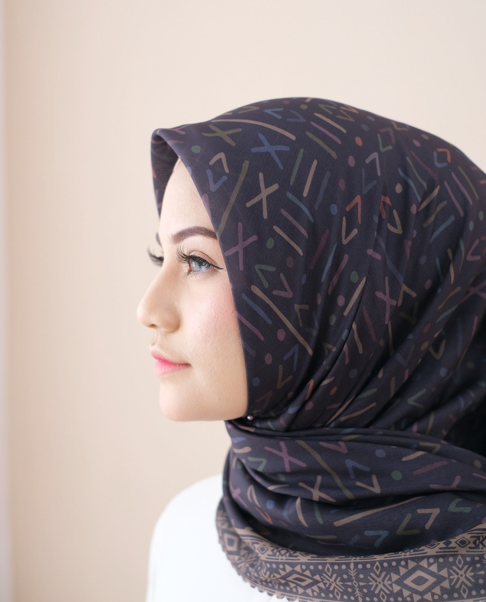 Square Hijab SAFI in Brown