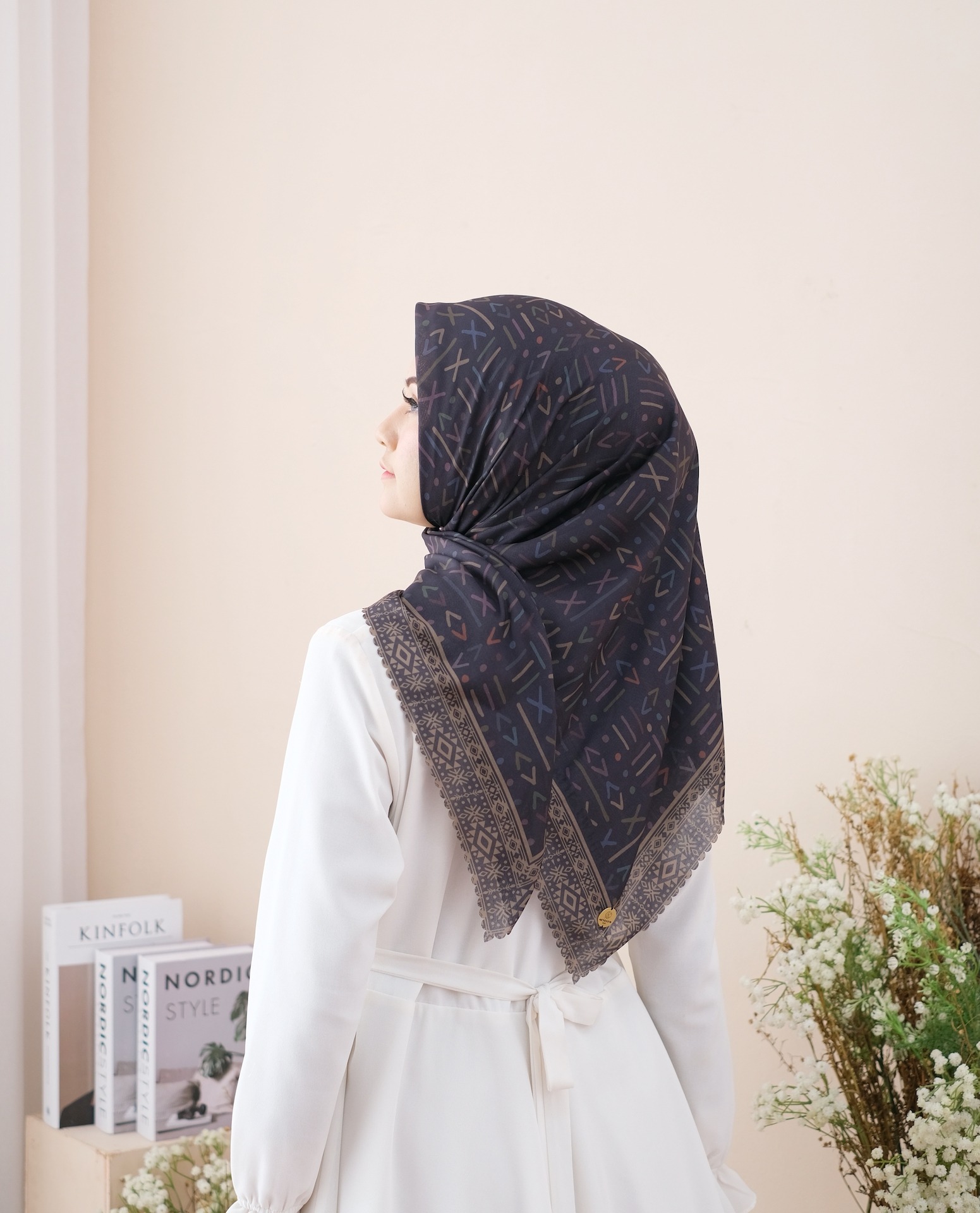 Square Hijab SAFI in Brown