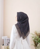 Square Hijab SAFI in Brown