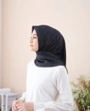 Square Hijab SAFI in Black
