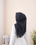 Square Hijab SAFI in Black