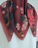 Square Hijab THE ZEN 110x110 in Aka