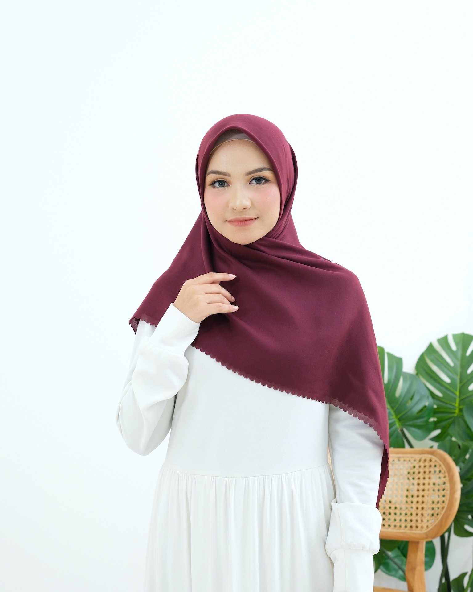 Plain Hijab VOAL ULTIMATE TWILIGHT in Apple Pie