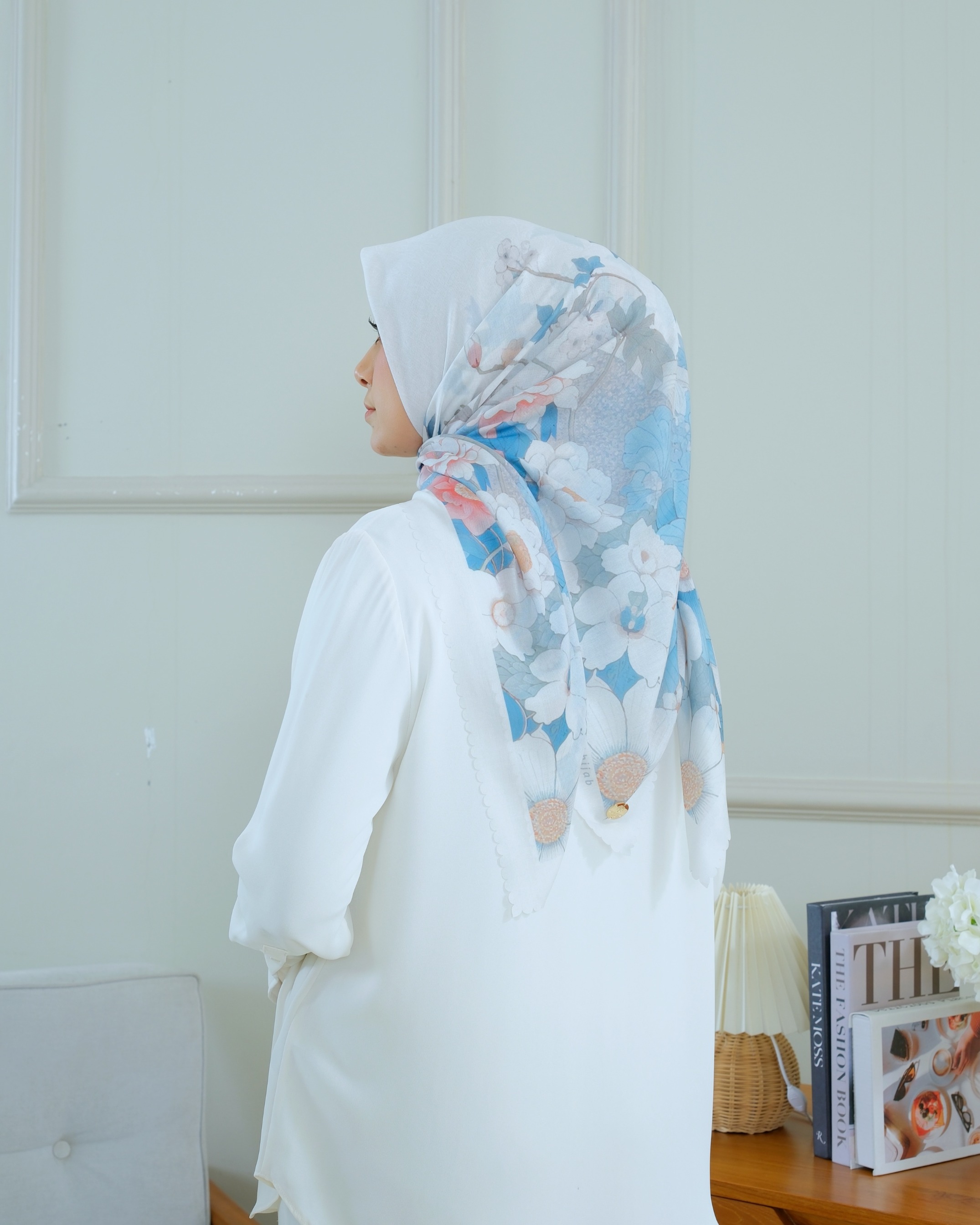 Square Hijab AZALEA 110x110 in Cream