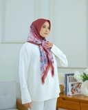 Square Hijab AZALEA 110x110 in Currant