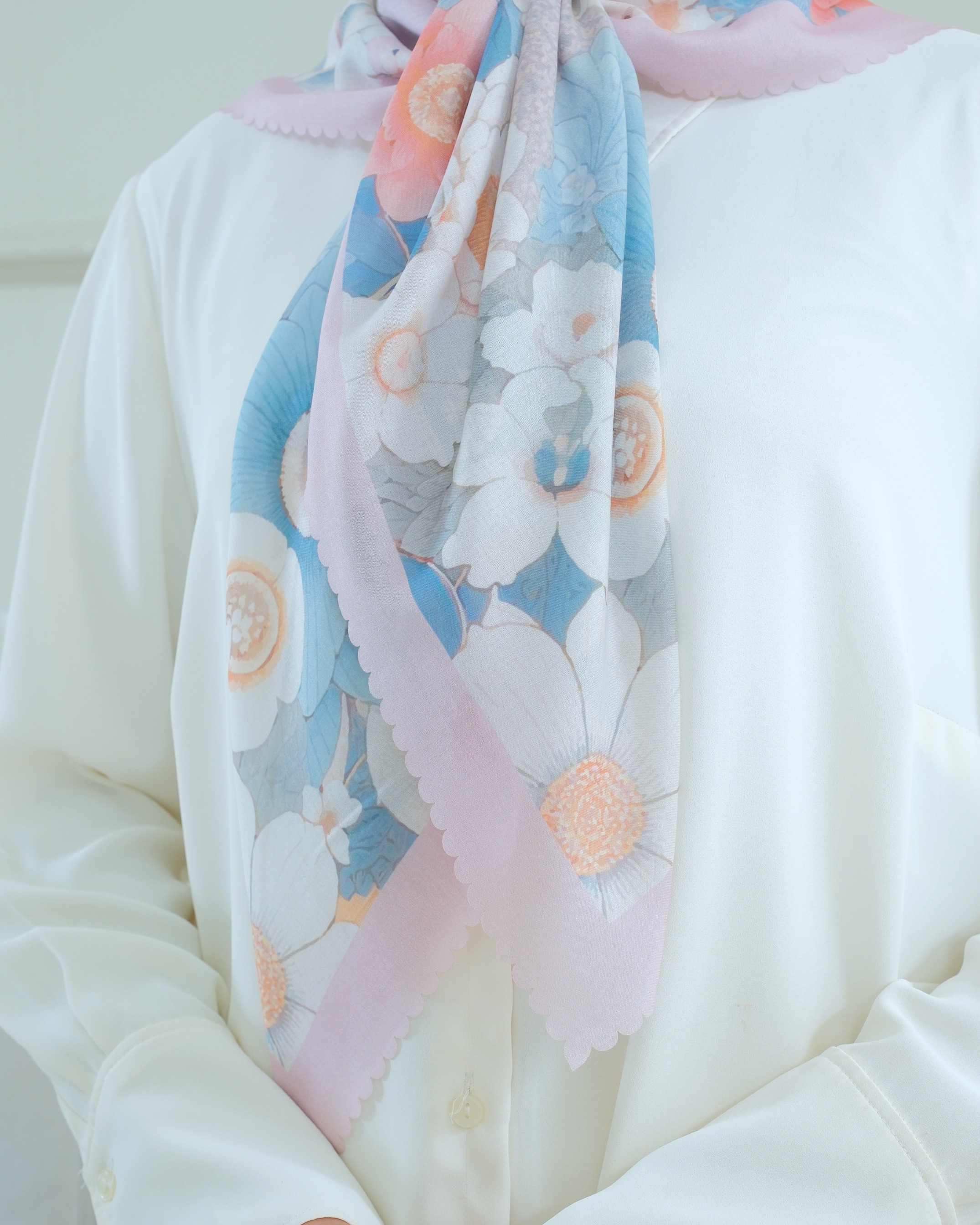 Square Hijab AZALEA 110x110 in Dusty Pink