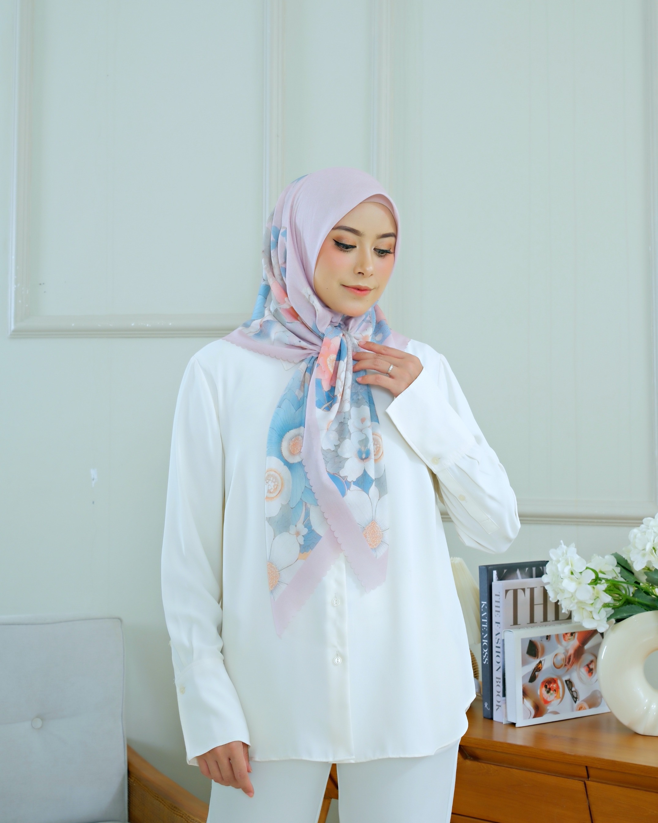Square Hijab AZALEA 110x110 in Dusty Pink