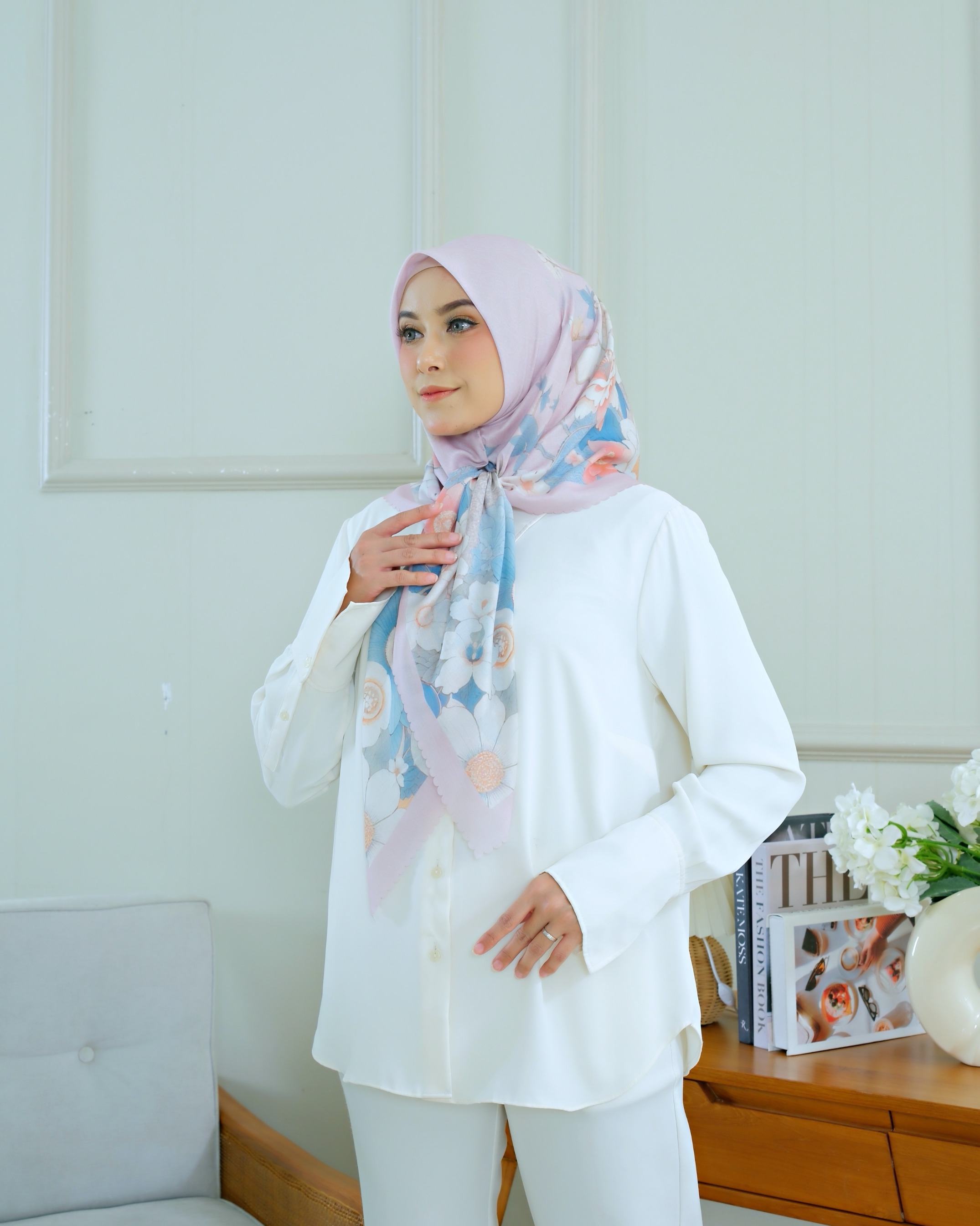Square Hijab AZALEA 110x110 in Dusty Pink