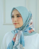 Square Hijab AZALEA 110x110 in Goddess