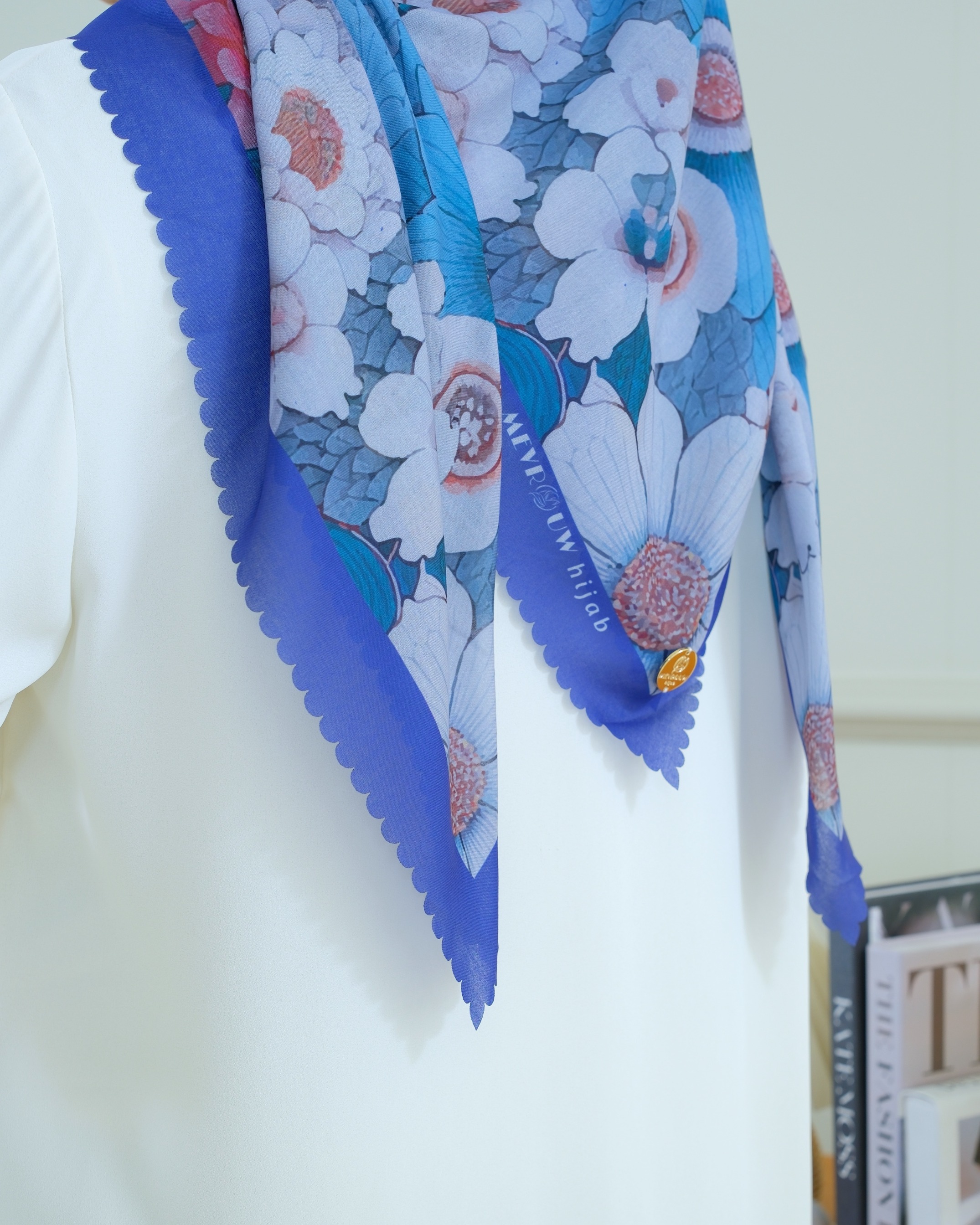 Square Hijab AZALEA 110x110 in Navy