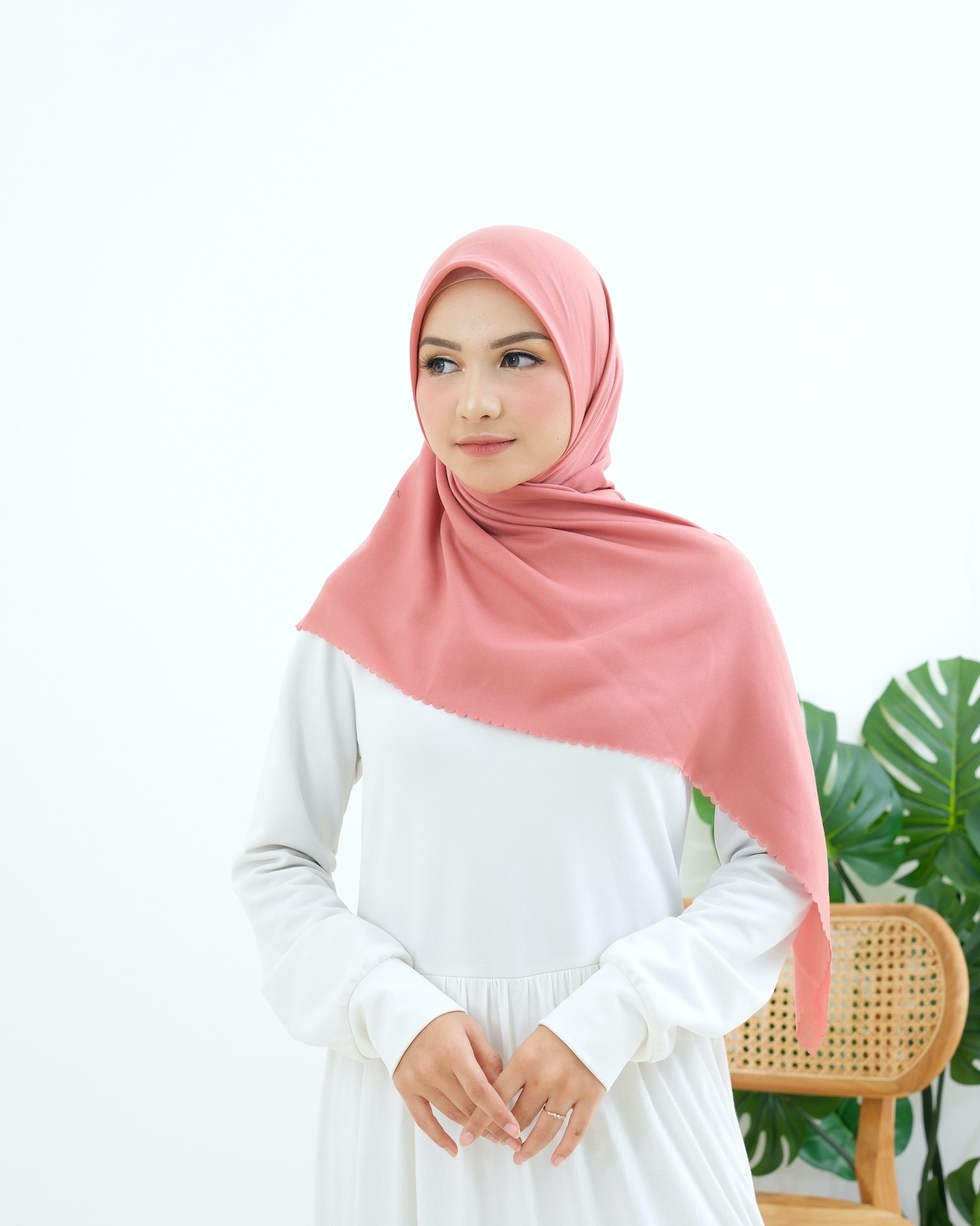Plain Hijab VOAL ULTIMATE TWILIGHT in Baby Peach