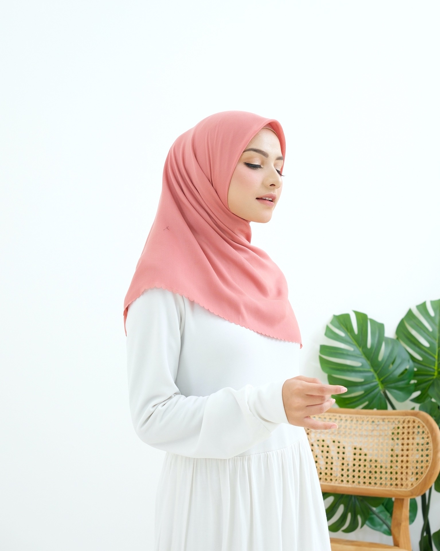 Plain Hijab VOAL ULTIMATE TWILIGHT in Baby Peach