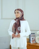 Square Hijab THE ZEN 110x110 in Chairo