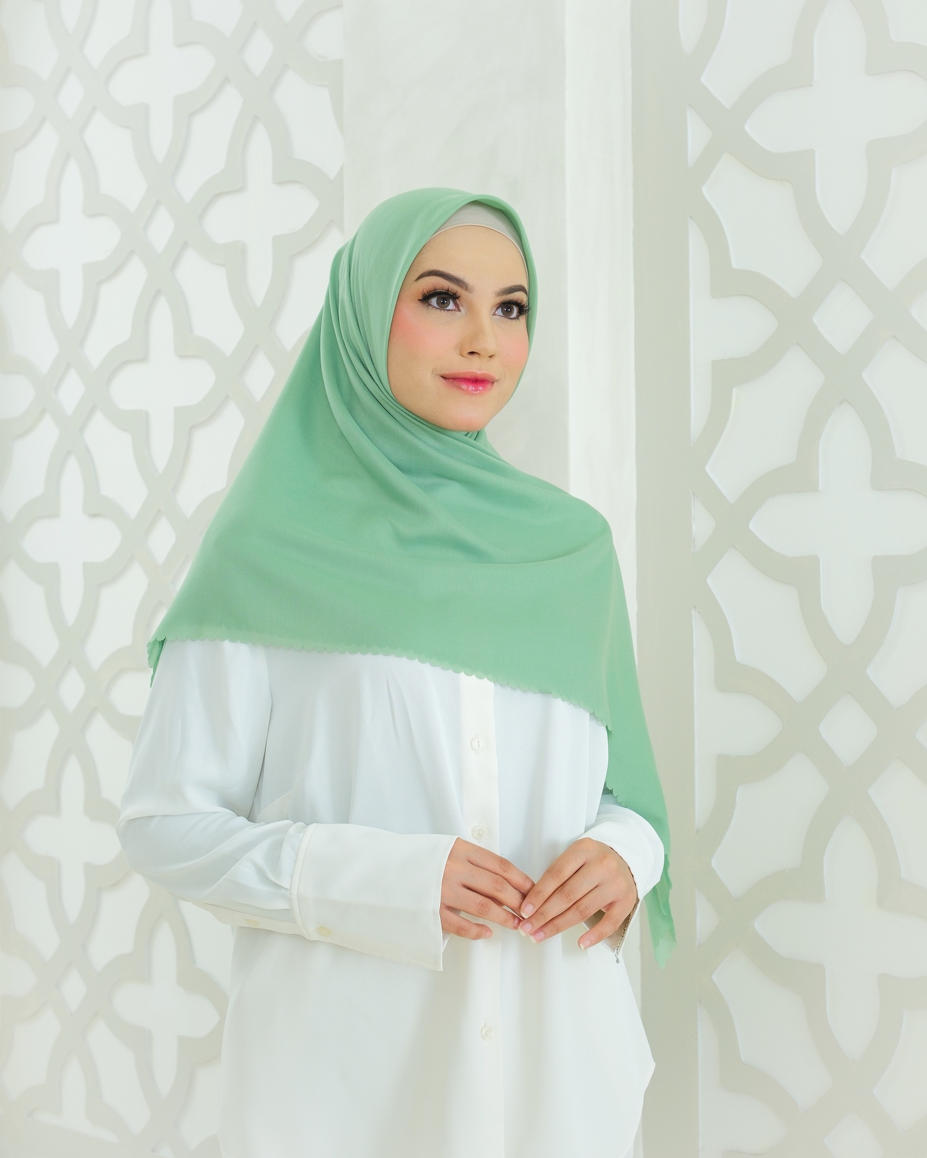 Plain Hijab VOAL ULTRAFINE in Greentea Bold