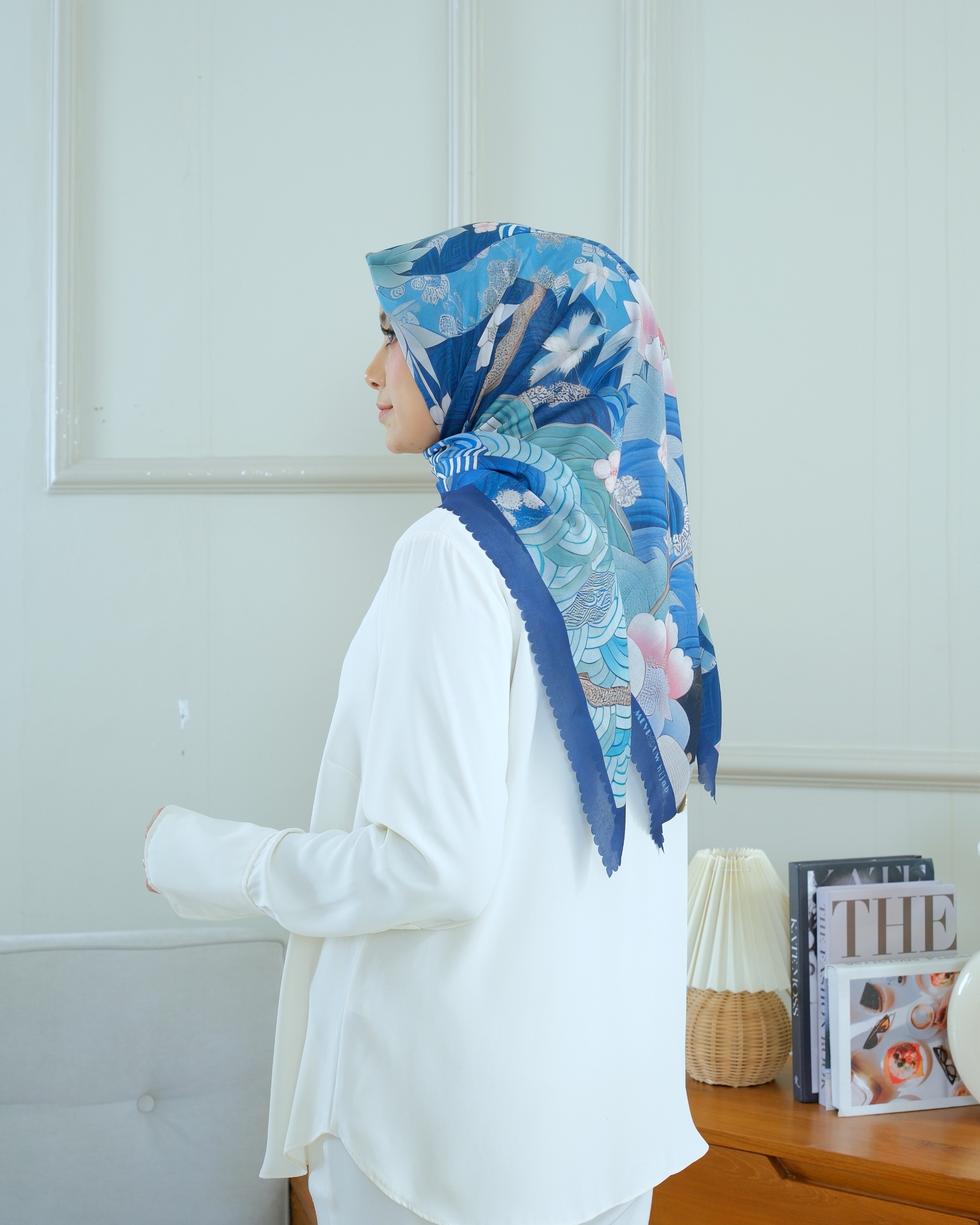 Square Hijab THE ZEN 110x110 in Ichi Ao