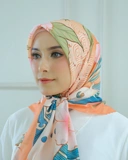 Square Hijab THE ZEN 110x110 in Kiiro