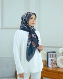 Square Hijab THE ZEN 110x110 in Kuro