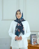 Square Hijab THE ZEN 110x110 in Kuro