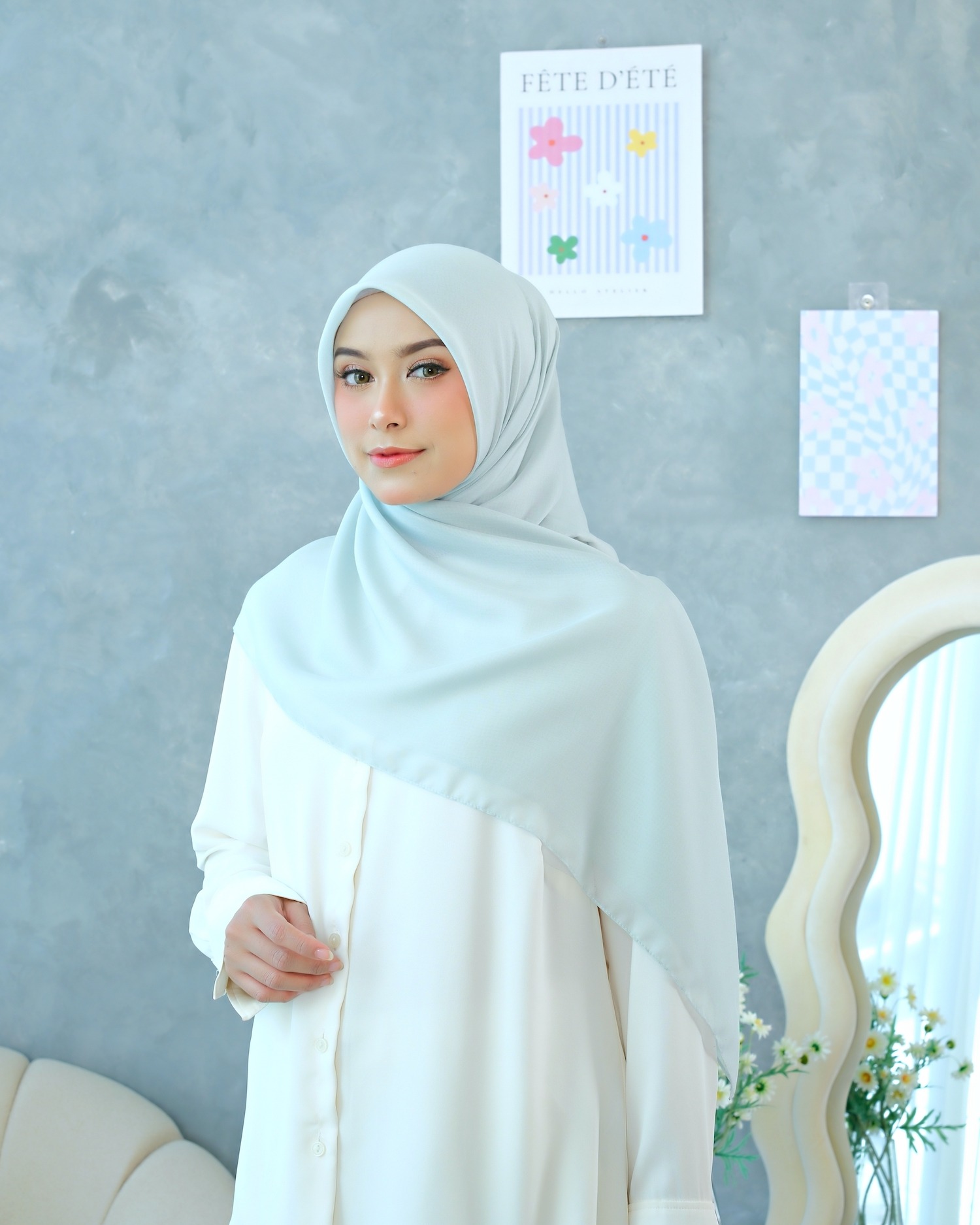 Plain Hijab VOAL PARIS PREMIUM in Milky Green