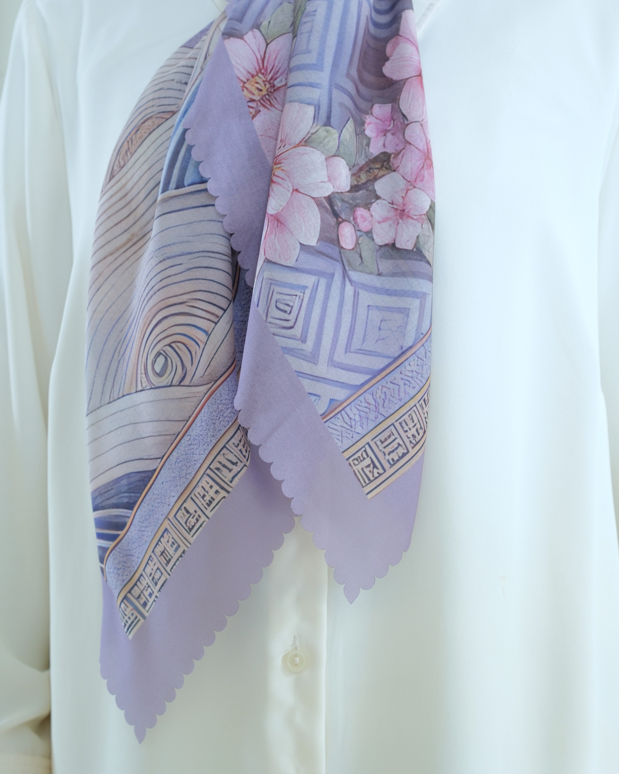 Square Hijab THE ZEN 110x110 in Murasaki