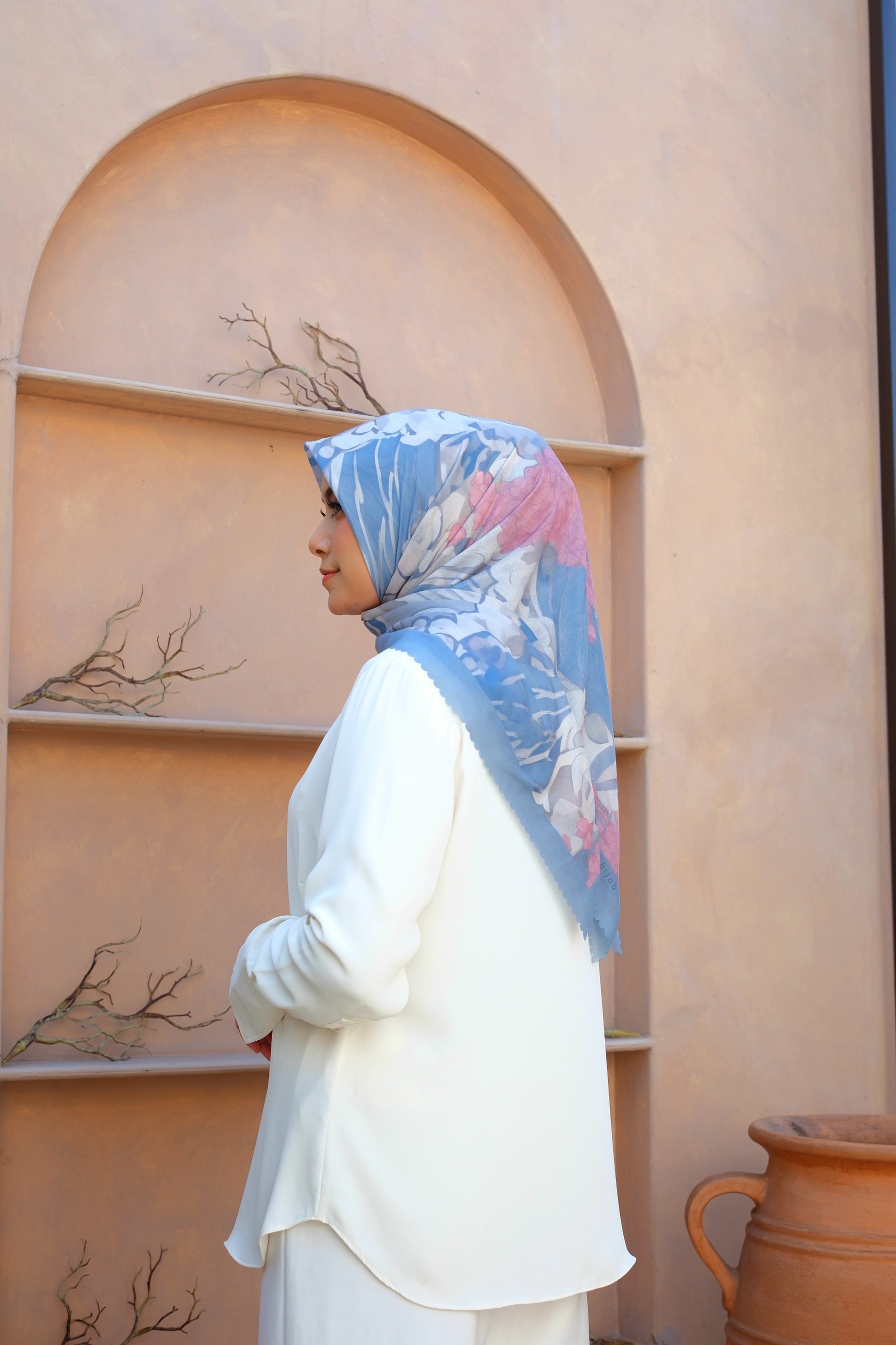 Square Hijab OCEAN 110x110 in Narwhal
