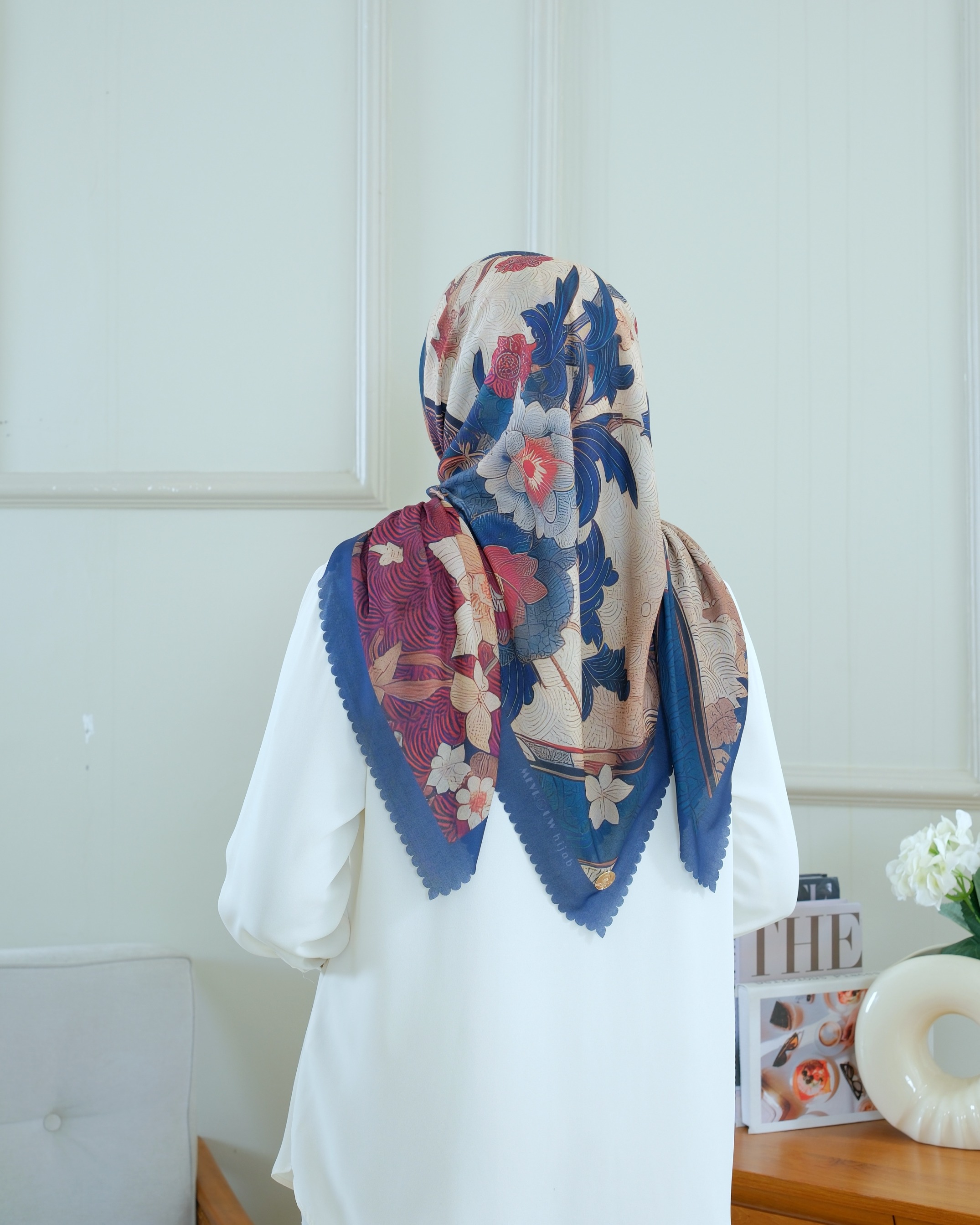 Square Hijab THE ZEN 110x110 in Ni Ao