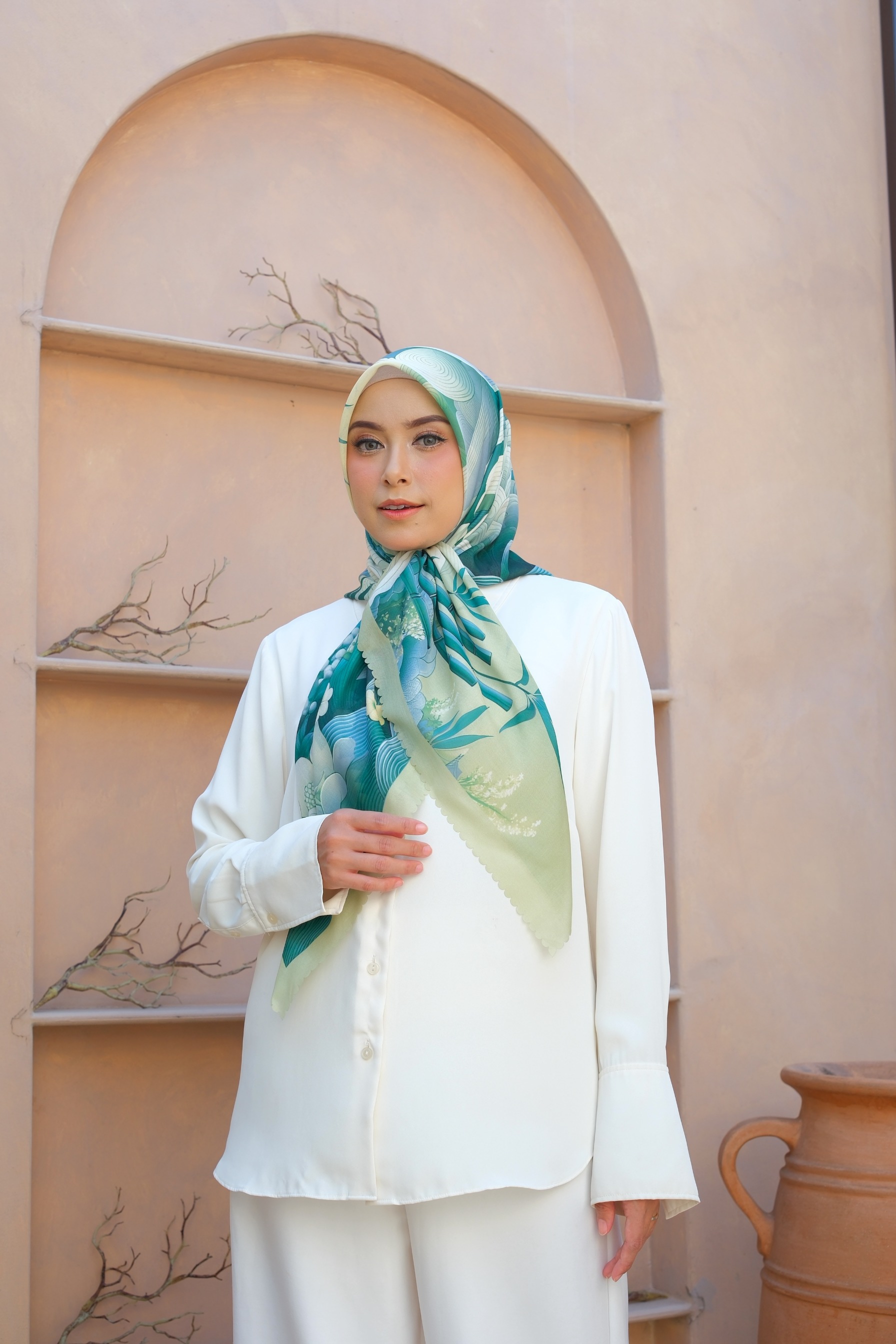 Square Hijab NIWA 110x110 in Ocha
