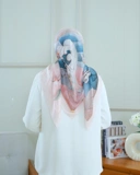 Square Hijab THE ZEN 110x110 in Pinku