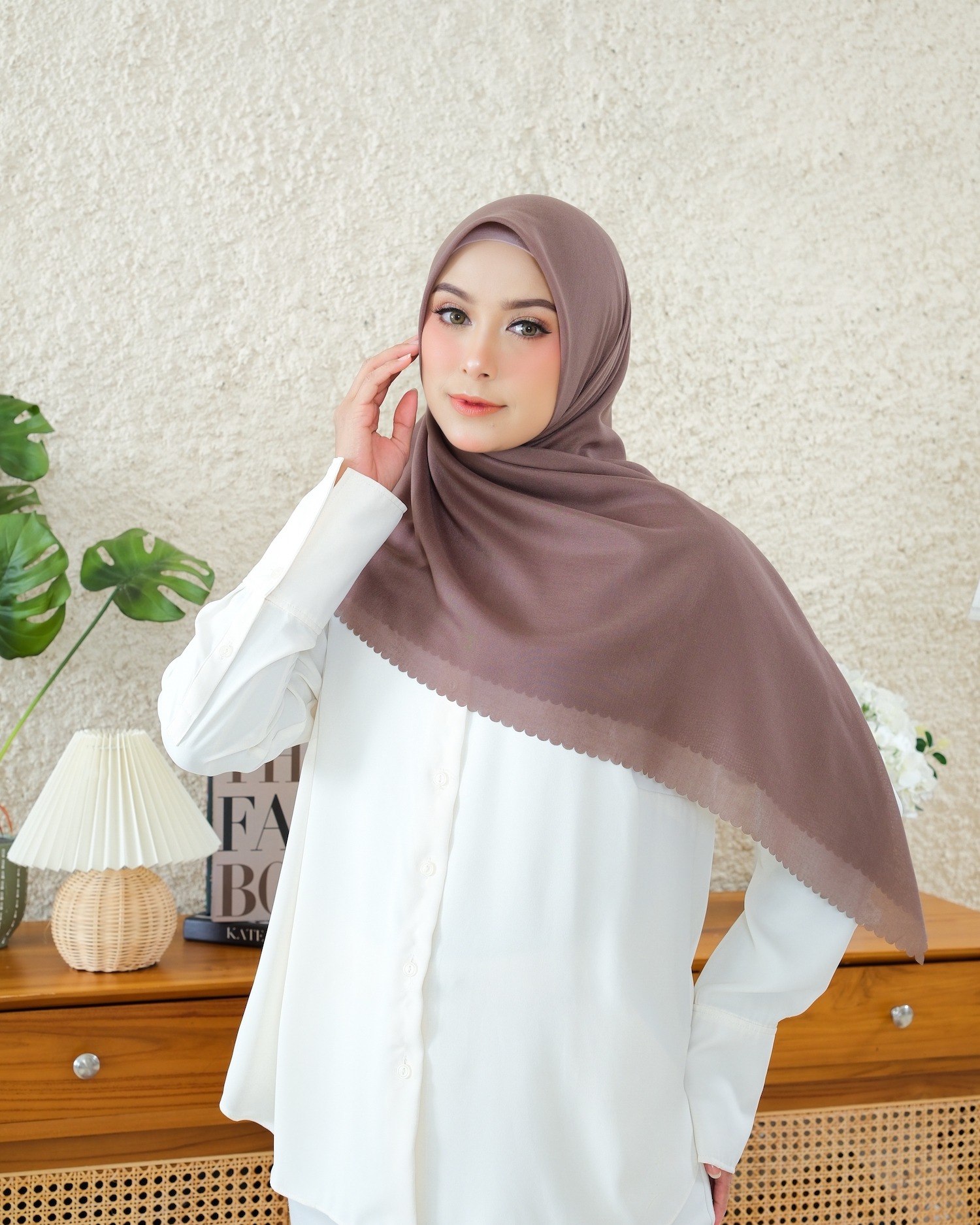 Plain Hijab VOAL ULTRAFINE in Plaza Taupe