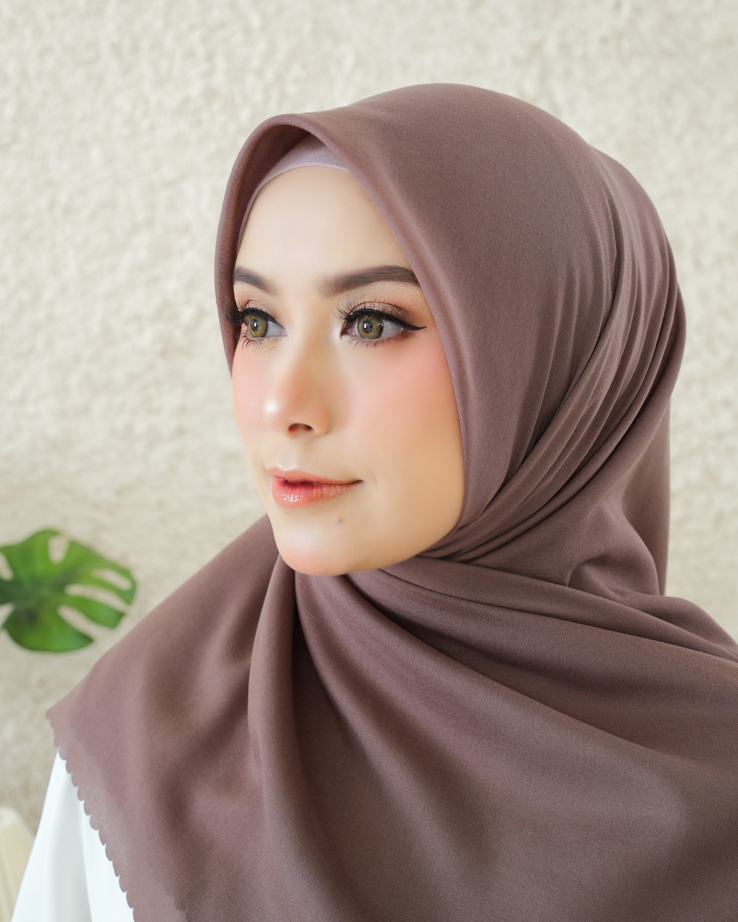 Plain Hijab VOAL ULTRAFINE in Plaza Taupe