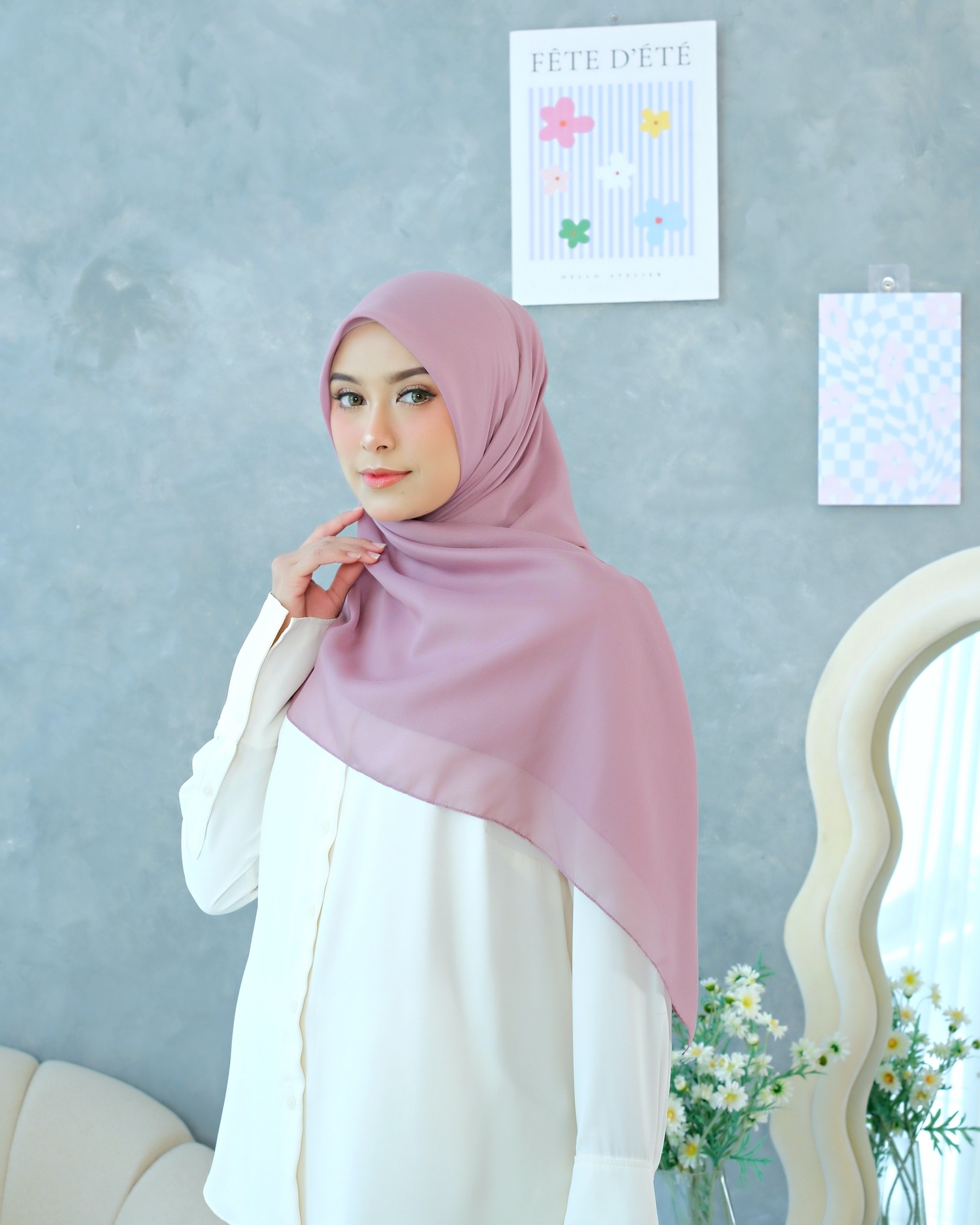 Plain Hijab VOAL PARIS PREMIUM in Purple