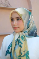 Square Hijab NIWA 110x110 in Remon