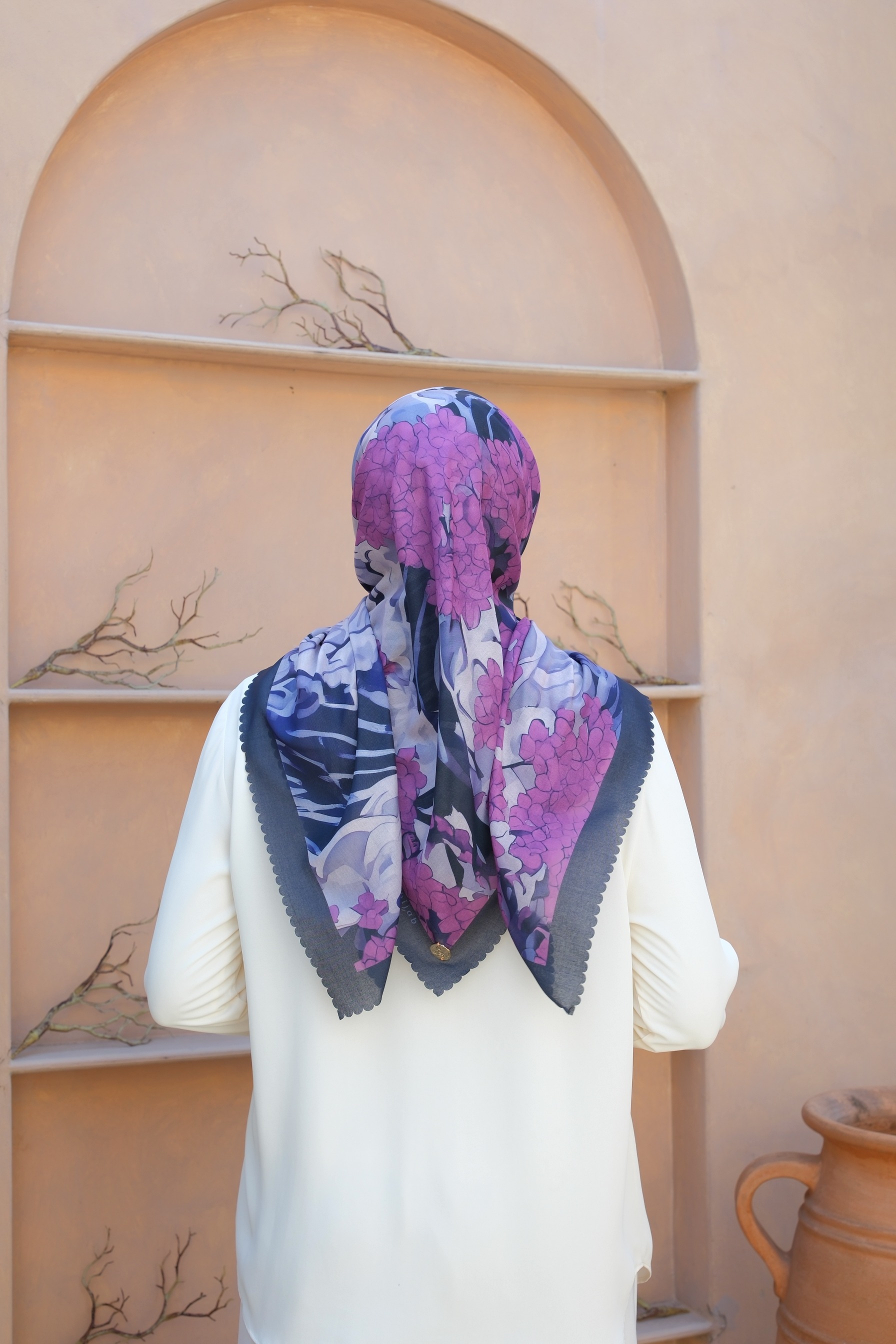 Square Hijab OCEAN 110x110 in Soot