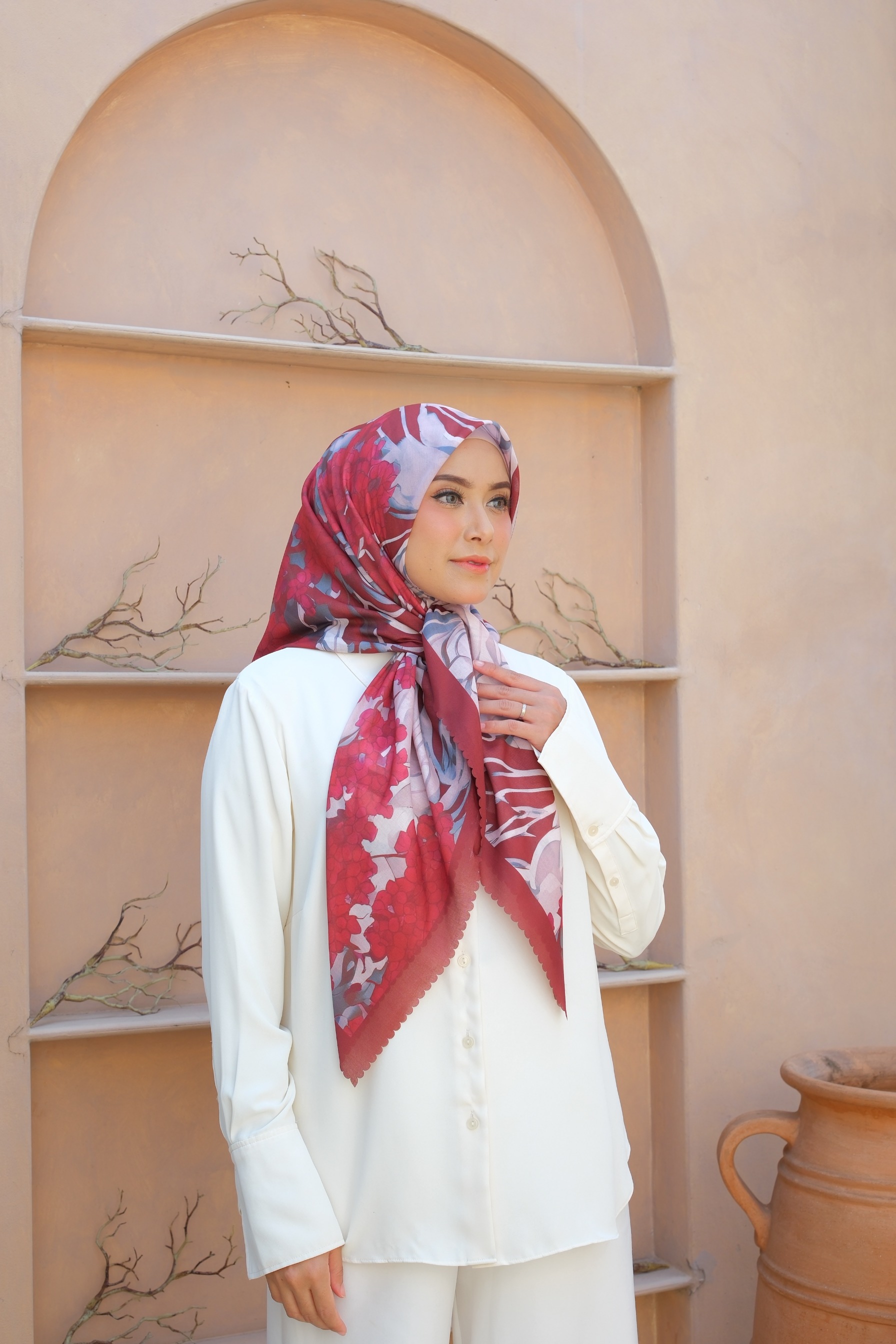 Square Hijab OCEAN 110x110 in Squid