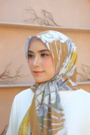 Square Hijab OCEAN 110x110 in Urchin