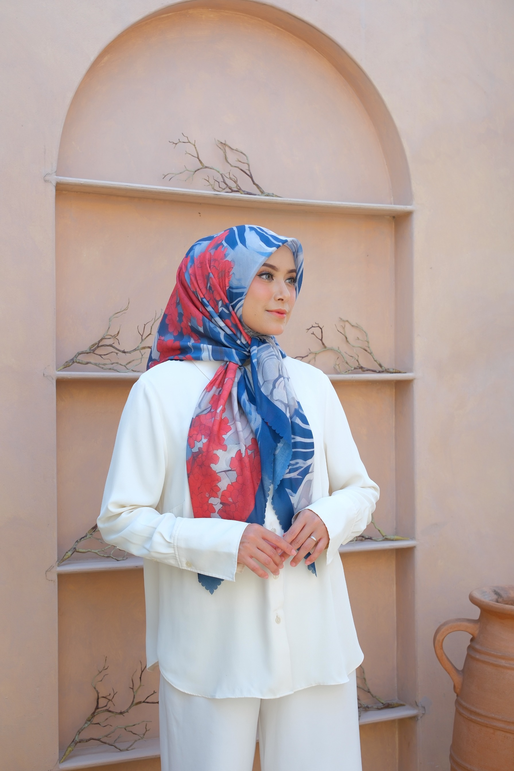 Square Hijab OCEAN 110x110 in Whale