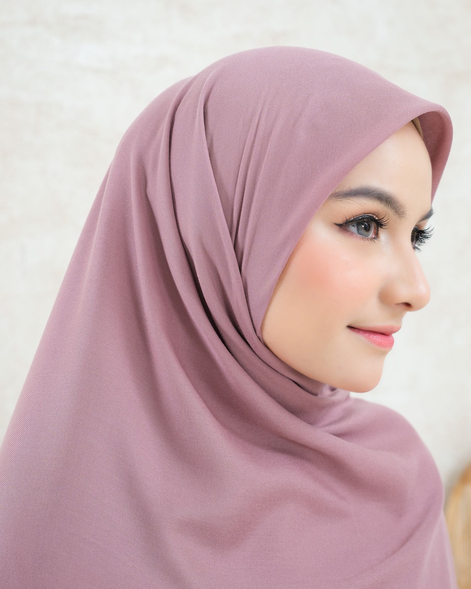 Plain Hijab VOAL ULTIMATE TWILIGHT in Sweet Pink