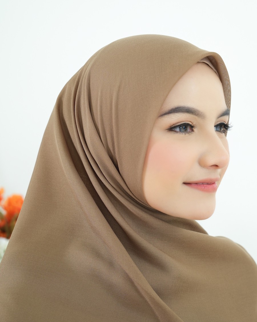 Plain Hijab VOAL PARIS PREMIUM in Wood Bine