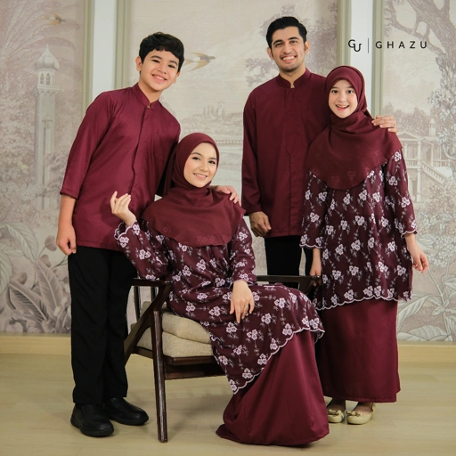 Image of Zanaya Family Set - Maroon Farnet
