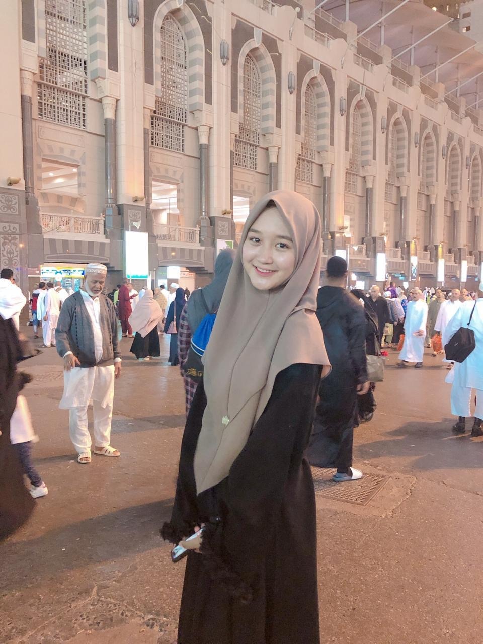 Kayla Khimar STANDAR