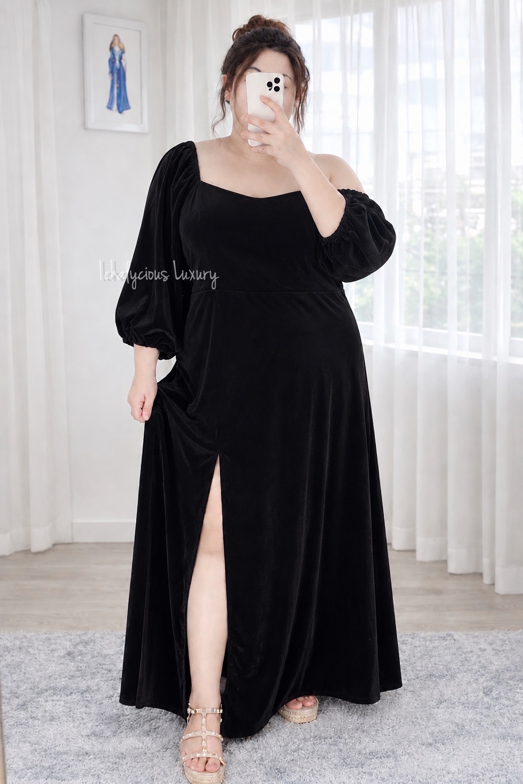 SHIENA VELVET DRESS