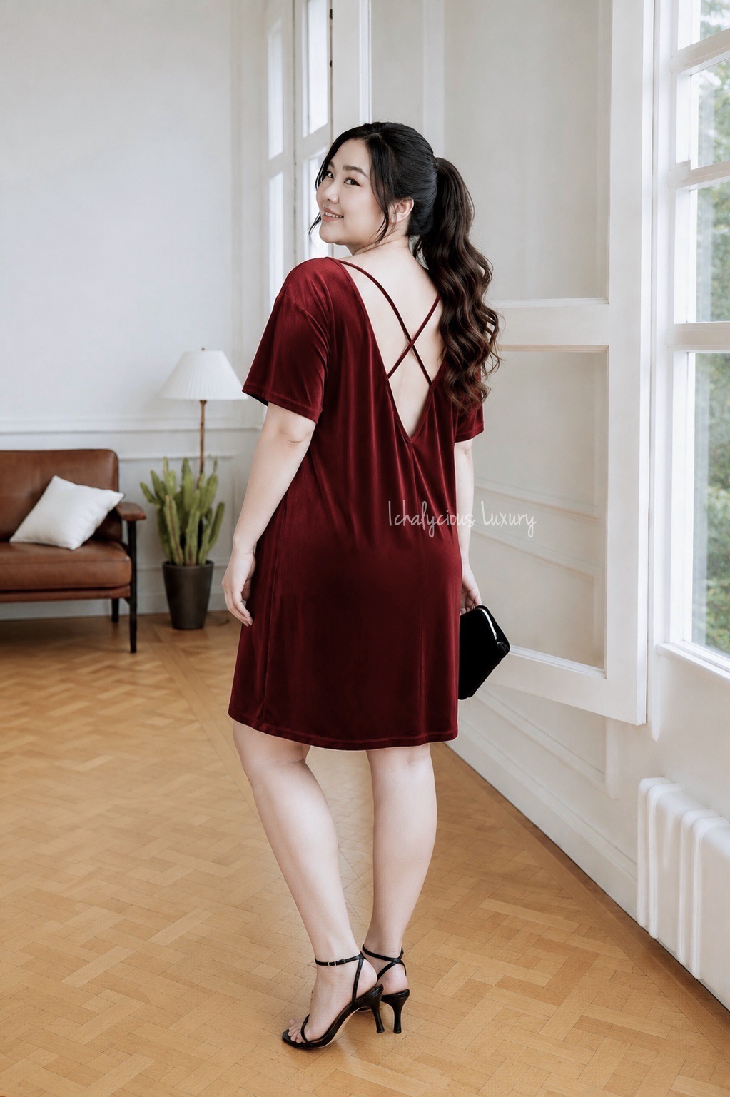 VELVET BACKLESS MINI DRESS