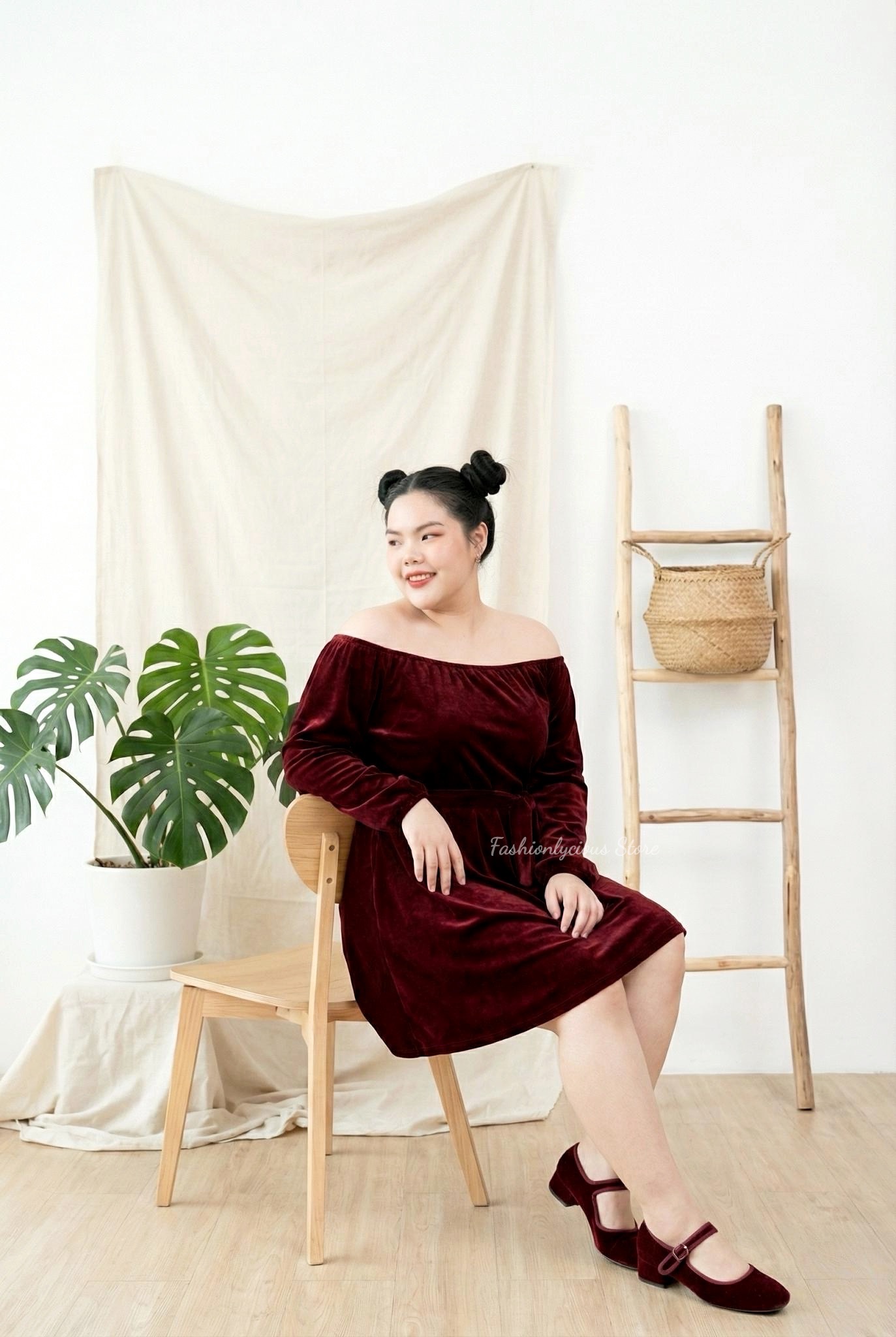 SABRINA VELVET DRESS