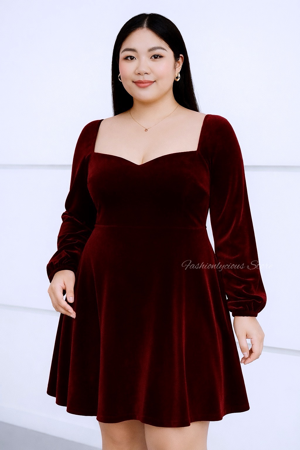 FULL VELVETY SHORT DRESS